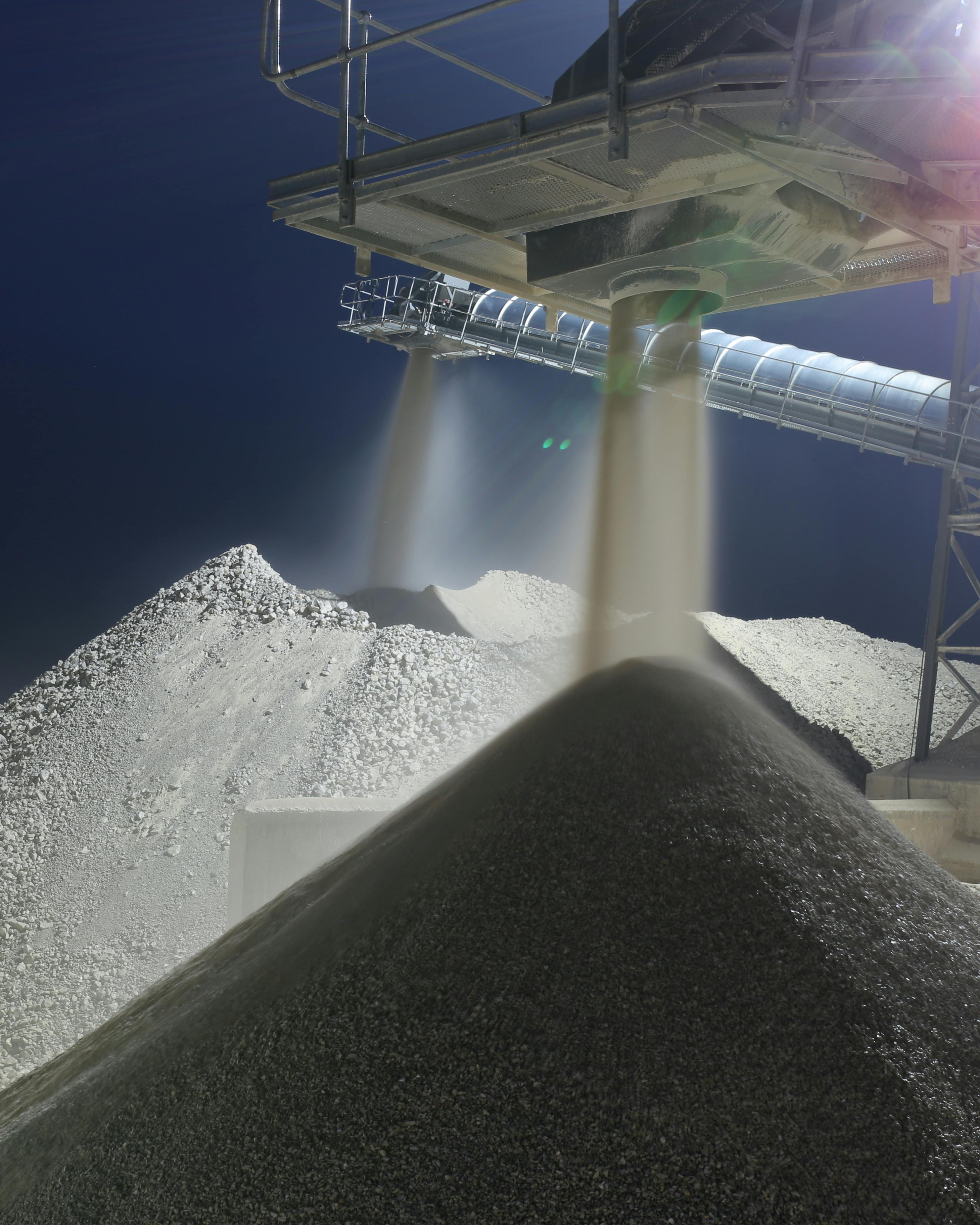 Construction aggregates processing at Hamerkop materials plant